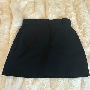 Aritzia Babaton chisel skirt